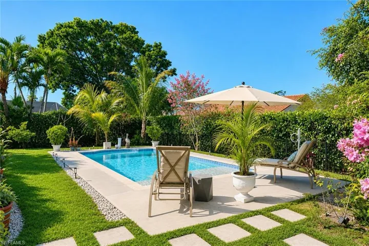 186 Muirfield Cir, Naples, Florida 34113