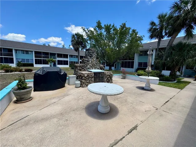 View of patio / terrace with area for grilling
