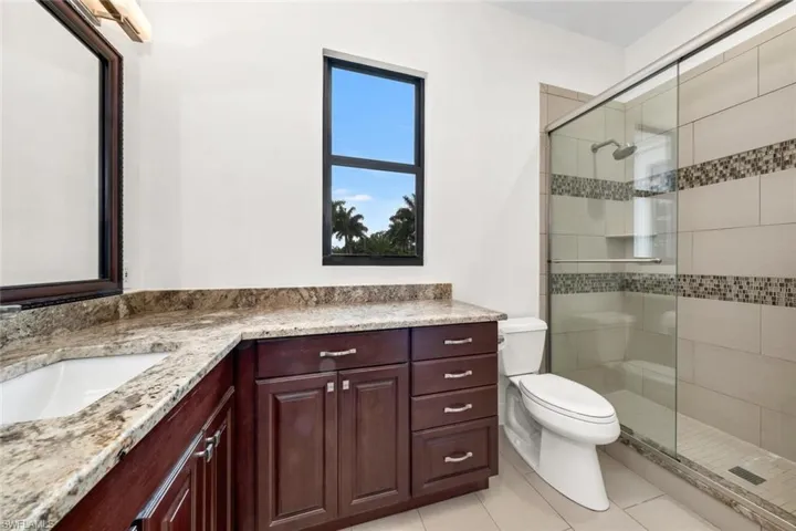 Guest bedroom 3 bathroom