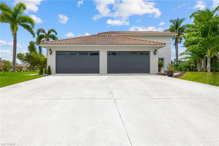 2250 Sw 20th Ave, Cape Coral, Florida 33991