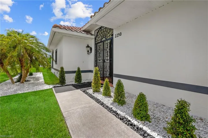 2250 Sw 20th Ave, Cape Coral, Florida 33991