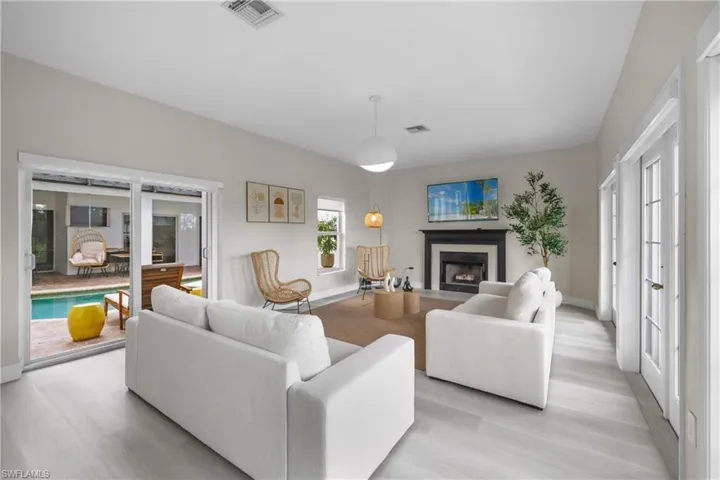2250 Sw 20th Ave, Cape Coral, Florida 33991