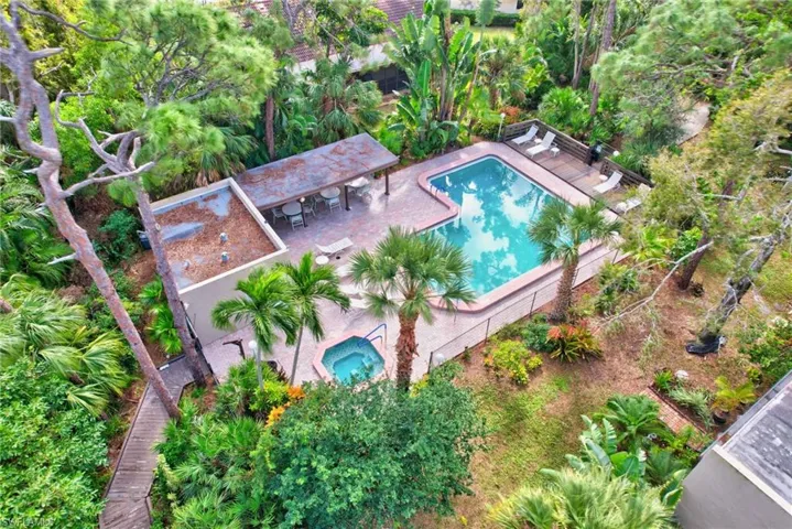 Community pool