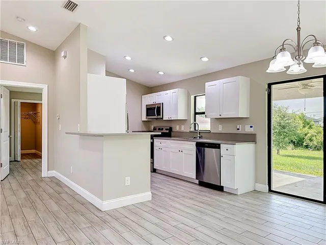 2612 15th St Sw, Lehigh Acres, Florida 33976