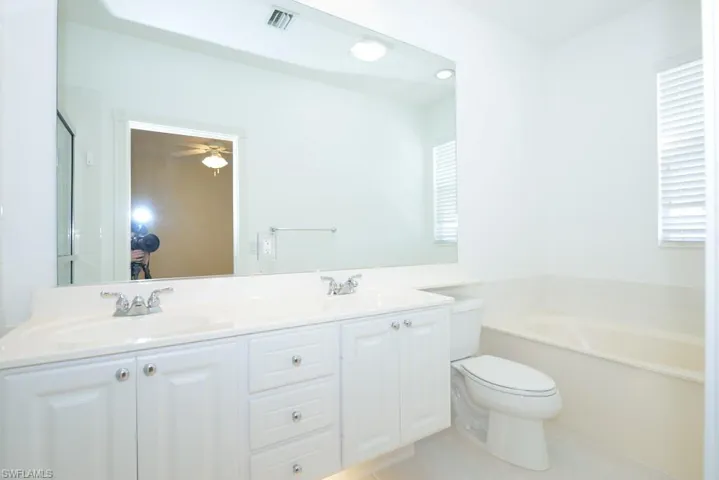 28725 Alessandria Cir, Bonita Springs, Florida 34135