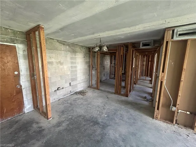 3704 Broadway 109, Fort Myers, Florida 33901