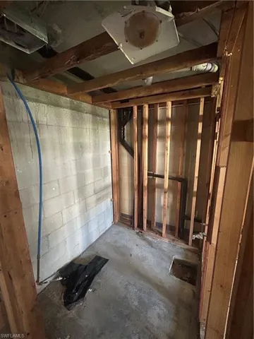 3704 Broadway 109, Fort Myers, Florida 33901