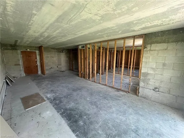 3704 Broadway 109, Fort Myers, Florida 33901