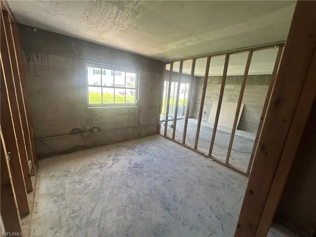 3704 Broadway 109, Fort Myers, Florida 33901