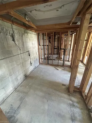 3704 Broadway 109, Fort Myers, Florida 33901