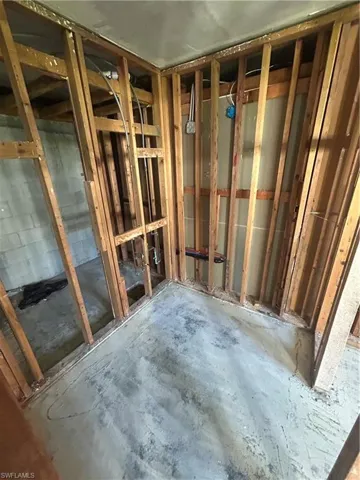 3704 Broadway 109, Fort Myers, Florida 33901