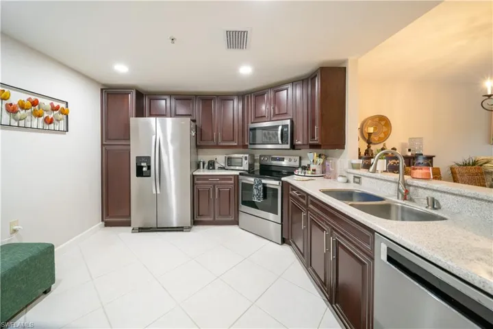 3029 Driftwood Way 3303, Naples, Florida 34109