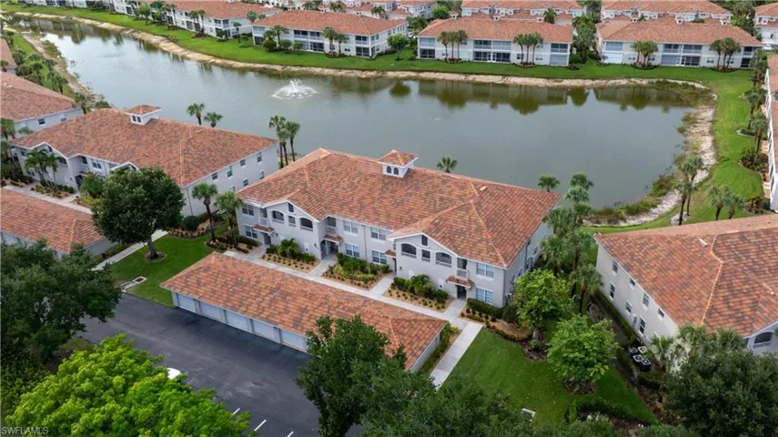 3029 Driftwood Way 3303, Naples, Florida 34109