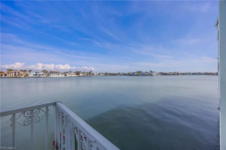 Balcony southeast view of Doctors Bay