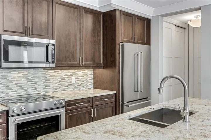 1030 3rd Ave S 216, Naples, Florida 34102
