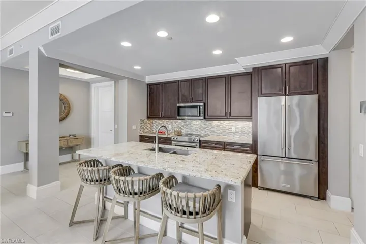 1030 3rd Ave S 216, Naples, Florida 34102