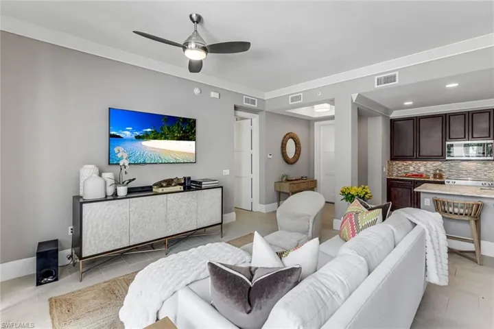 1030 3rd Ave S 216, Naples, Florida 34102