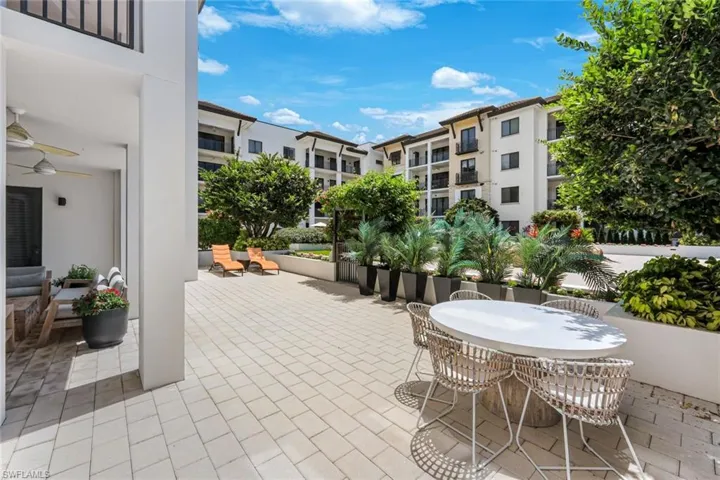 1030 3rd Ave S 216, Naples, Florida 34102
