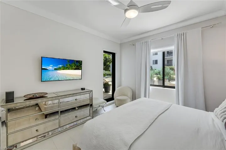 1030 3rd Ave S 216, Naples, Florida 34102