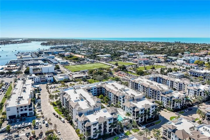 1030 3rd Ave S 216, Naples, Florida 34102