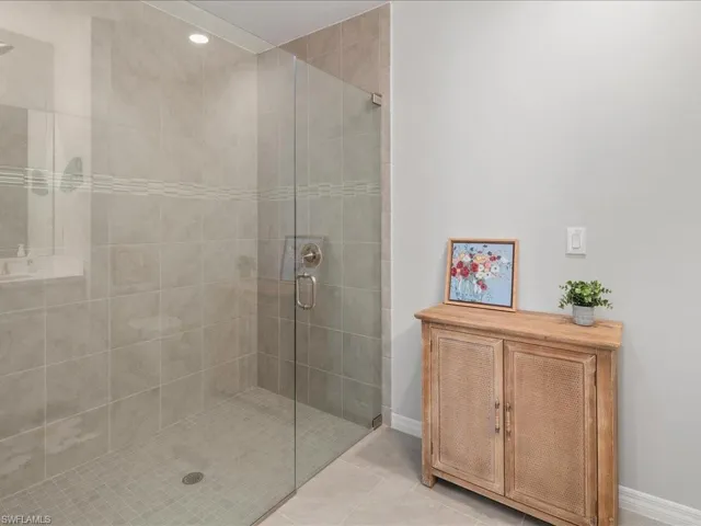 Master shower