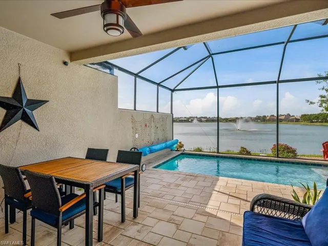 14610  Edgewater  CIR, Naples, FL 34114
