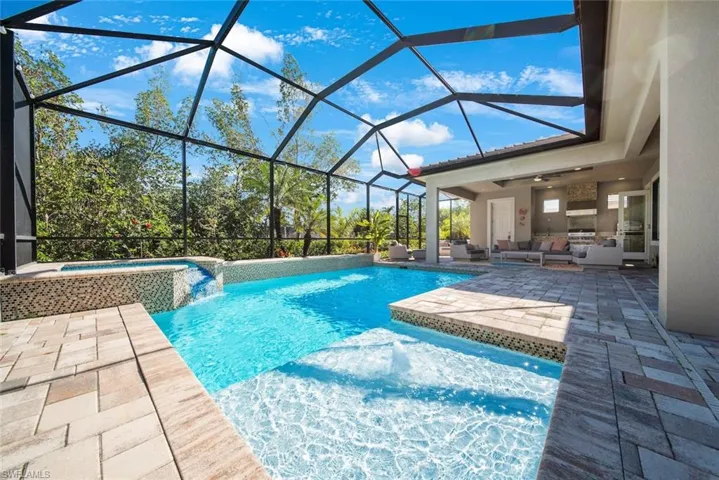 15929  Tropical Breeze  DR, Fort Myers, FL 33908