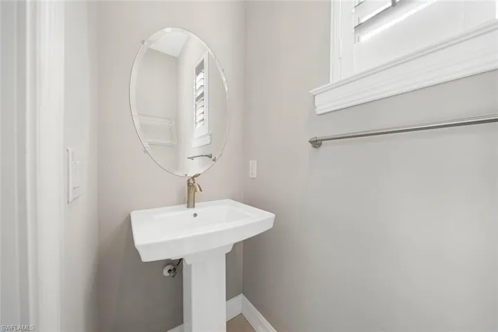 15929  Tropical Breeze  DR, Fort Myers, FL 33908