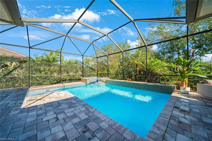 15929  Tropical Breeze  DR, Fort Myers, FL 33908