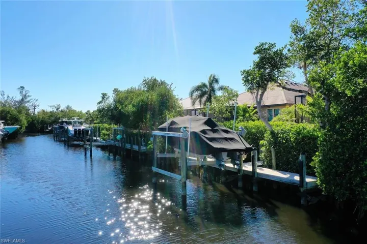 15929  Tropical Breeze  DR, Fort Myers, FL 33908