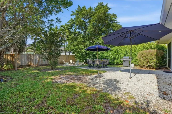 742  99th N AVE, Naples, FL 34108