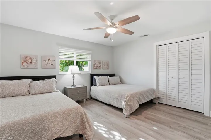 742  99th N AVE, Naples, FL 34108