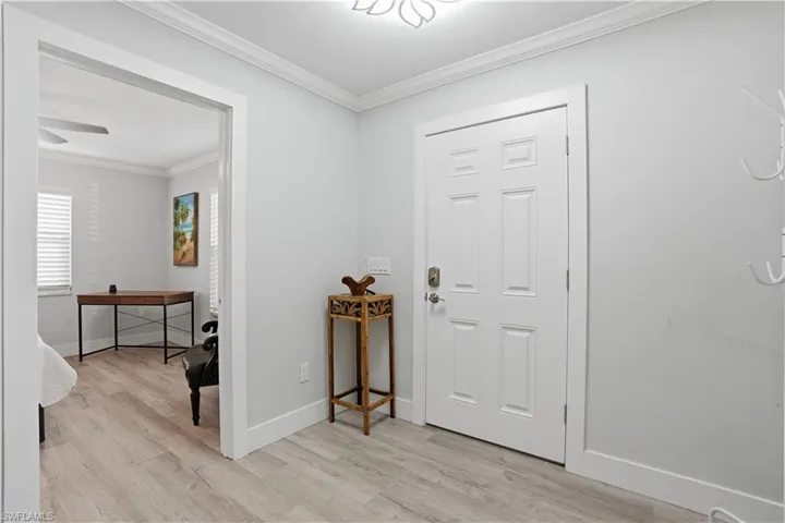 742  99th N AVE, Naples, FL 34108