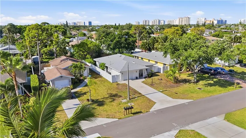 742  99th N AVE, Naples, FL 34108