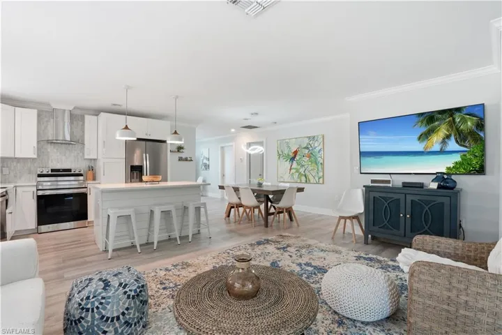 742  99th N AVE, Naples, FL 34108