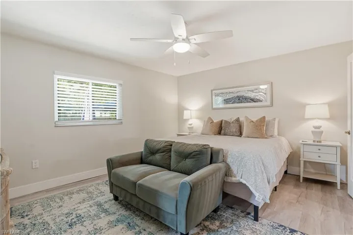 742  99th N AVE, Naples, FL 34108