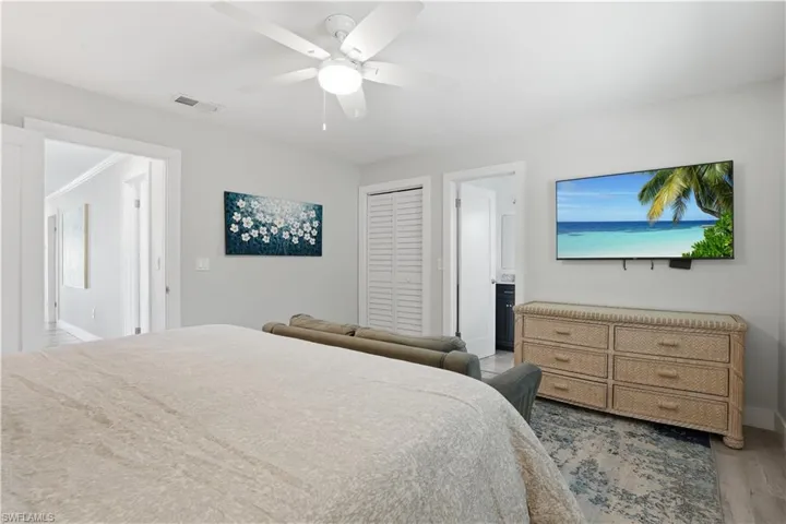 742  99th N AVE, Naples, FL 34108