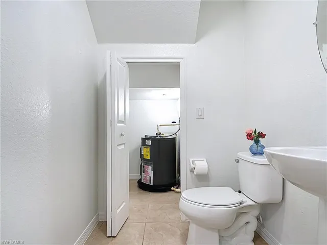 9101 Gervais Cir 1705, Naples, Florida 34120