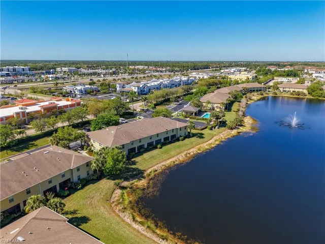 9101 Gervais Cir 1705, Naples, Florida 34120