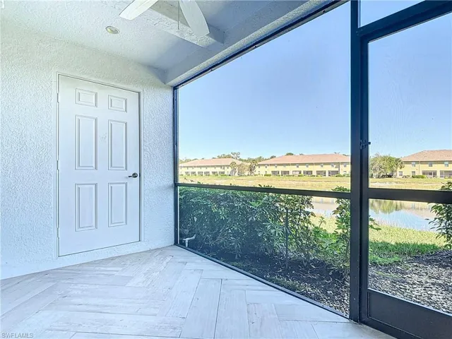 9101 Gervais Cir 1705, Naples, Florida 34120