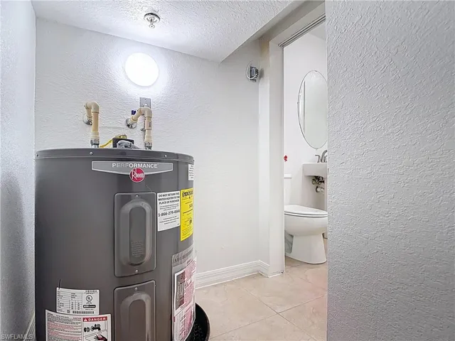 9101 Gervais Cir 1705, Naples, Florida 34120