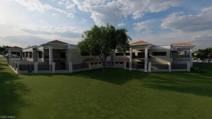9004  Tamiami E TRL, Naples, FL 34113