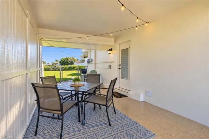 5229 Pocatella Ct, Cape Coral, Florida 33904