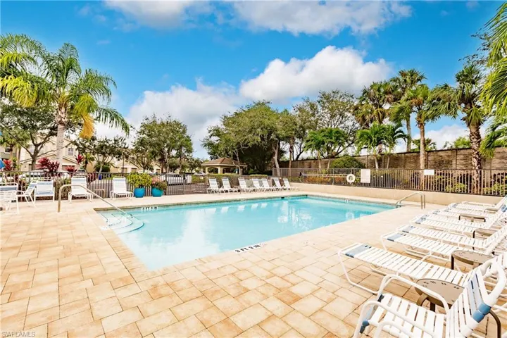 Cottonwood Subdivision Pool across from Condo!