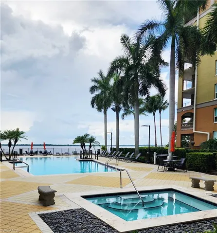 2825 Palm Beach Blvd 416, Fort Myers, Florida 33916