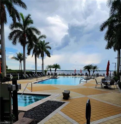 2825 Palm Beach Blvd 416, Fort Myers, Florida 33916