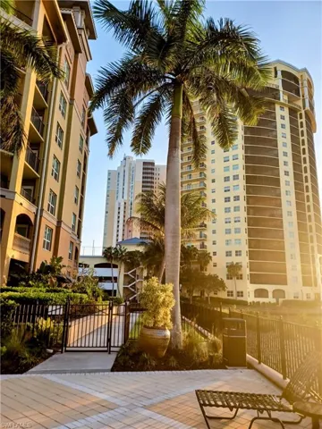 2825 Palm Beach Blvd 416, Fort Myers, Florida 33916