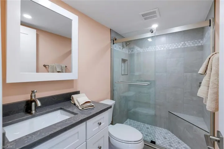 2nd Bathroom