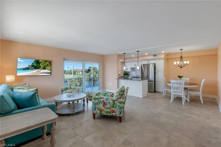 Spacious Living Area with sliders to Lanai