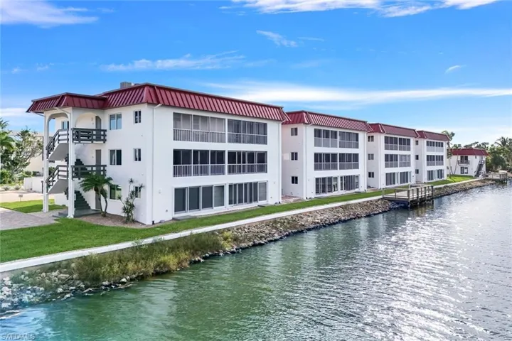 Spanish Cay with Riverside Dock
